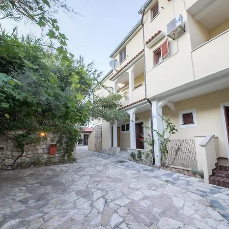 Bed & Breakfast Mb Pag Town