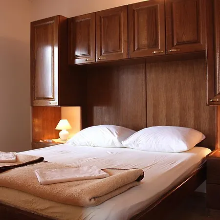 Mb Bed&Breakfast Pag Town