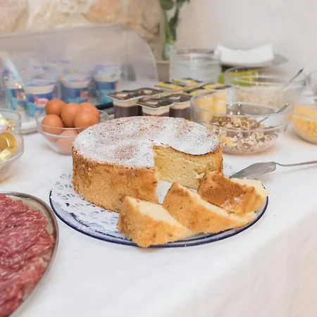 Mb Bed & Breakfast 3*