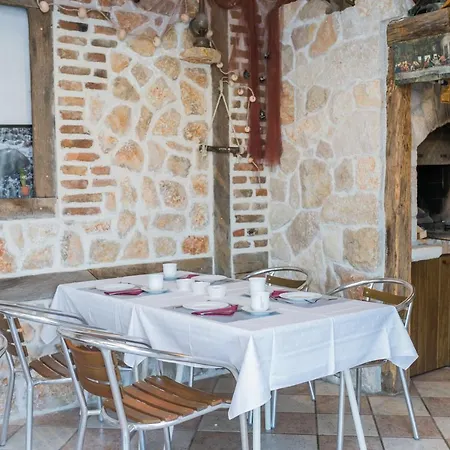 Bed & Breakfast Mb Pag Town