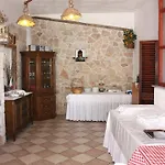 Mb 3* Pag Town