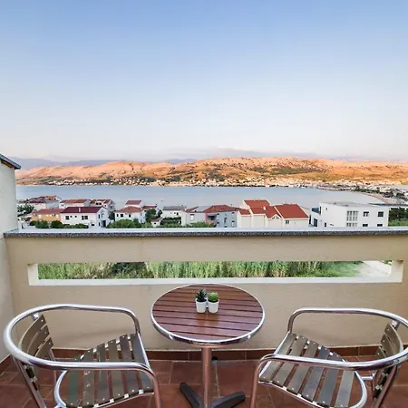 Mb ベッド・アンド・ブレックファスト