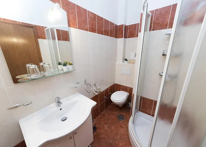 Mb Bed & Breakfast 3*